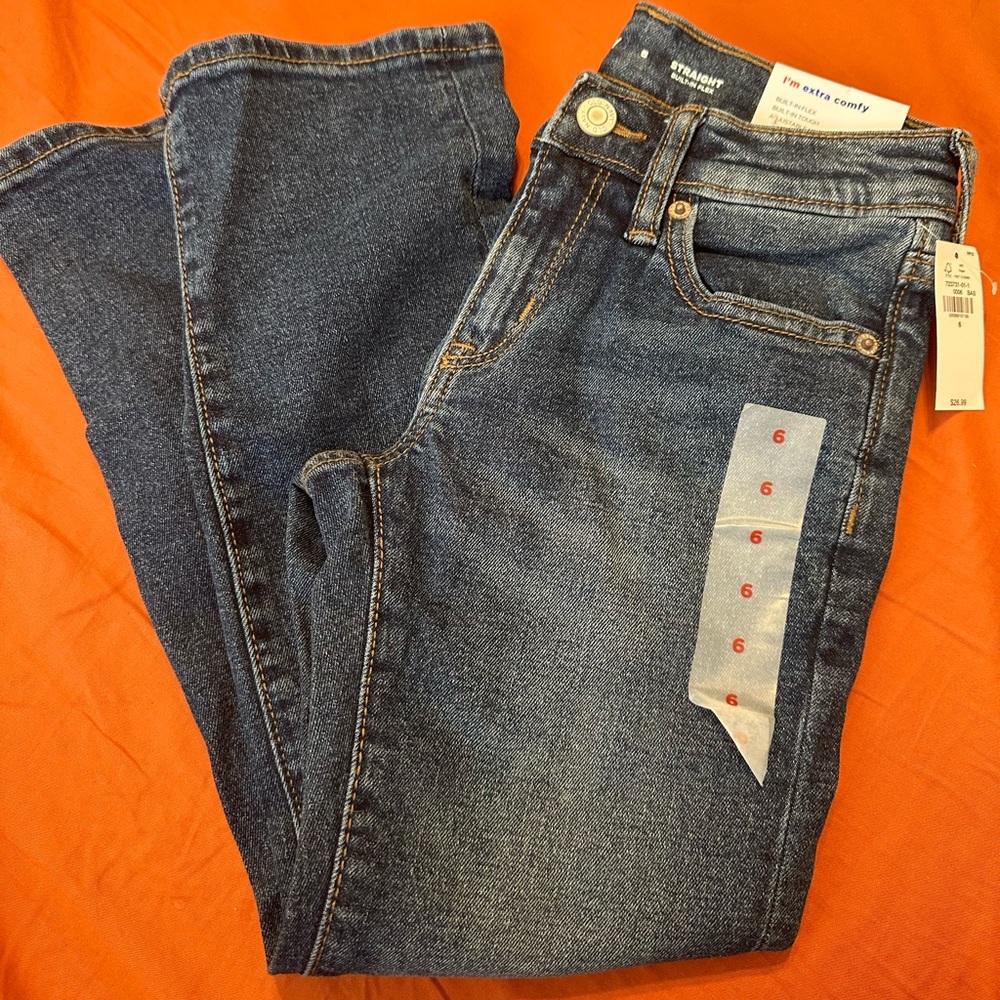 Toddler boy size 6 jeans, never worn from old navy.